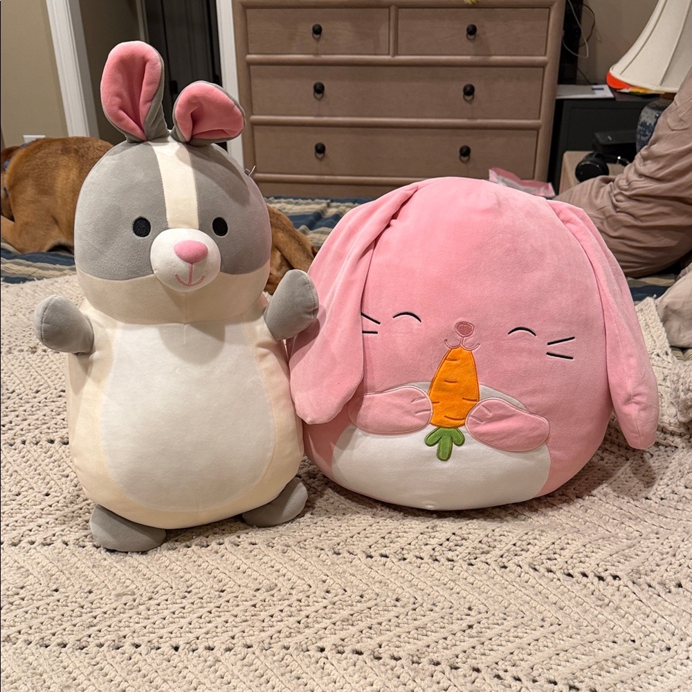 Squishmallows Pink and Gray Bunny Toy Set